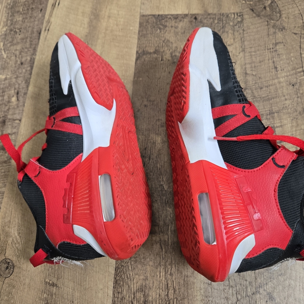 Nike Lebron Witness 7 Basketball Black/red And White Sneakers,  6.5 Y - Picture 7 of 12
